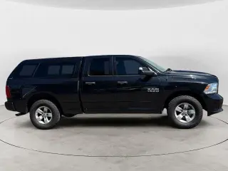 Ram 1500 2018 4x4 Express 4 puertas Quad Cab 6.3 pies. Pickup SB