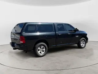 Ram 1500 2018 4x4 Express 4 puertas Quad Cab 6.3 pies. Pickup SB