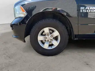Ram 1500 2018 4x4 Express 4 puertas Quad Cab 6.3 pies. Pickup SB