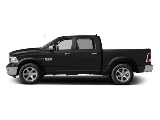 Ram 1500 2017 4x4 Laramie 4 puertas Cabina Crew 5.5 pies. Pickup SB