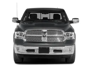 Ram 1500 2017 4x4 Laramie 4 puertas Cabina Crew 5.5 pies. Pickup SB