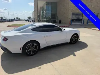 Ford Mustang 2024 EcoBoost 2 puertas Fastback