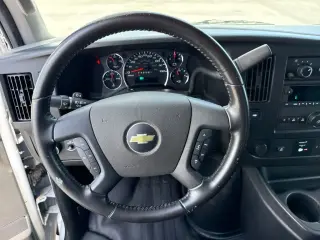 Furgoneta de Carga Chevrolet Express 2022 2500 3 puertas
