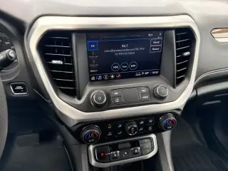 GMC Acadia 2022 SLE 4 puertas SUV