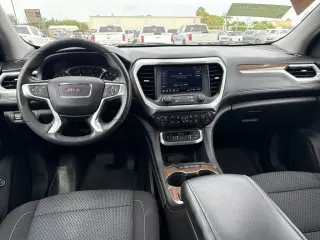 GMC Acadia 2022 SLE 4 puertas SUV