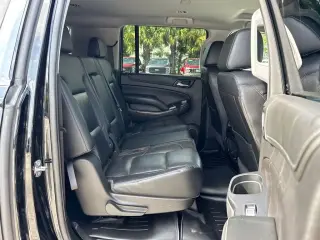 Chevrolet Suburban 2020 4x2 LT 4 puertas SUV