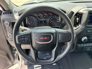 GMC Sierra 1500 2025 4x4 Pro 4 puertas Cabina Crew 6.6 pies. SB