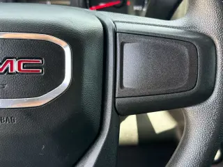GMC Sierra 1500 2025 4x4 Pro 4 puertas Cabina Crew 6.6 pies. SB