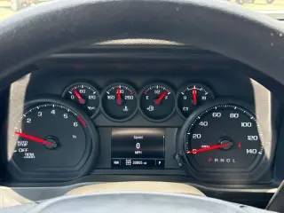 GMC Sierra 1500 2025 4x4 Pro 4 puertas Cabina Crew 6.6 pies. SB