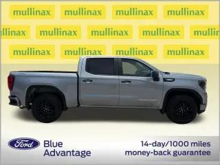 GMC Sierra 1500 2025 4x4 Pro 4 puertas Cabina Crew 6.6 pies. SB
