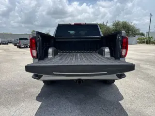 GMC Sierra 1500 2025 4x4 Pro 4 puertas Cabina Crew 6.6 pies. SB