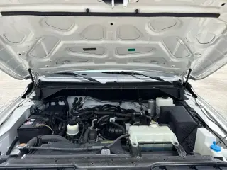 Nissan NV 2021 3500 HD SV 3 puertas Van de Carga con Techo Alto