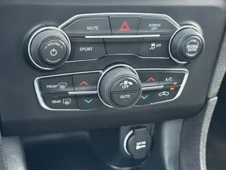 Dodge Charger 2017 R/T 4 puertas Sedan