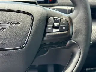 Ford Mustang Mach-E 2025 Select 4 puertas SUV