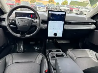 Ford Mustang Mach-E 2025 Premium 4 puertas SUV