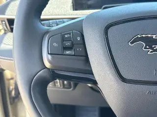 Ford Mustang Mach-E 2025 Premium 4 puertas SUV