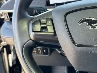 Ford Mustang Mach-E 2023 Premium 4 puertas SUV