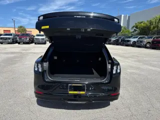 Ford Mustang Mach-E 2023 Premium 4 puertas SUV
