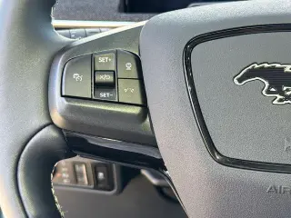 Ford Mustang Mach-E 2025 AWD GT 4 puertas SUV