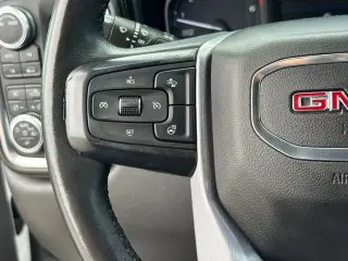 GMC Sierra 1500 2020 4x4 SLT Cabina Crew 4 puertas 5.8 ft. SB