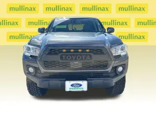 Toyota Tacoma 2023 4x4 SR V6 4dr Doble Cabina 5.0 pies SB