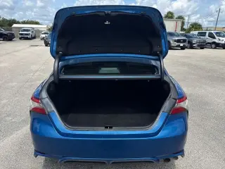 Toyota Camry 2019 SE 4p Sedan