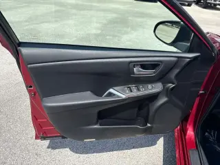 Toyota Camry 2017 SE 4p Sedan