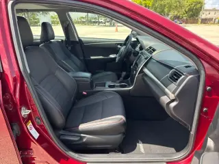 Toyota Camry 2017 SE 4p Sedan