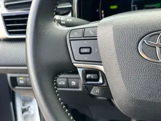 Toyota Camry 2025 SE 4p Sedan