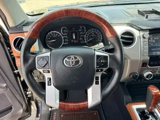 Toyota Tundra 2020 4x4 Edición 1794 4p CrewMax Cab Pickup SB