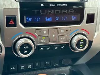 Toyota Tundra 2020 4x4 Edición 1794 4p CrewMax Cab Pickup SB