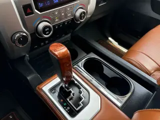 Toyota Tundra 2020 4x4 Edición 1794 4p CrewMax Cab Pickup SB