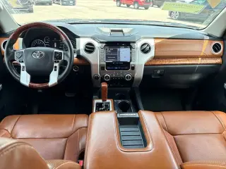 Toyota Tundra 2020 4x4 Edición 1794 4p CrewMax Cab Pickup SB