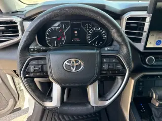 Toyota Tundra 2024 4x4 SR5 4dr CrewMax Cab Pickup SB
