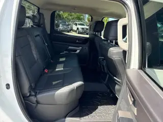 Toyota Tundra 2024 4x4 SR5 4dr CrewMax Cab Pickup SB