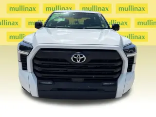Toyota Tundra 2024 4x4 SR5 4dr CrewMax Cab Pickup SB