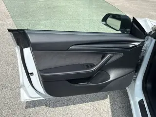 Tesla Model 3 2021 AWD Long Range 4p Sedan
