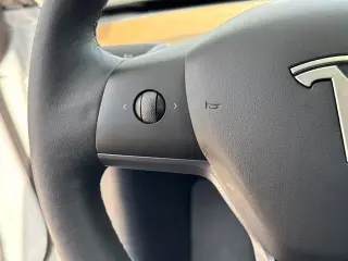 Tesla Model 3 2021 AWD Long Range 4p Sedan