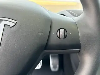 Tesla Model 3 2021 AWD Long Range 4p Sedan
