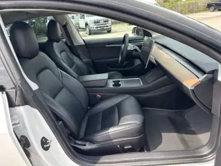 Tesla Model 3 2021 AWD Long Range 4p Sedan