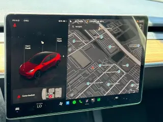 Tesla Model Y 2023 AWD Long Range 4p Crossover