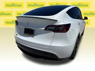 Tesla Model Y 2023 AWD Long Range 4p Crossover
