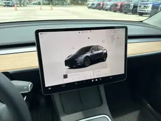 Tesla Model Y 2025 AWD Long Range 4p Crossover
