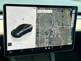 Tesla Model Y 2025 AWD Long Range 4p Crossover