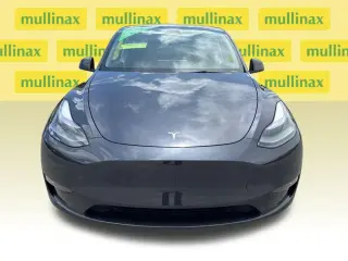 Tesla Model Y 2025 AWD Long Range 4p Crossover