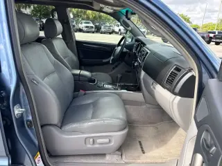 Toyota 4Runner 2004 Limited 4WD 4p SUV con V6