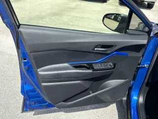 Toyota C-HR 2020 XLE 4p Crossover