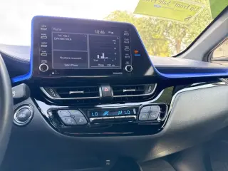 Toyota C-HR 2020 XLE 4p Crossover