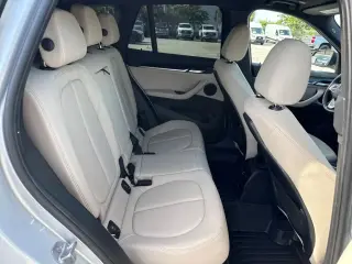 BMW X1 2019 sDrive28i 4p Vehículo de Actividad Deportiva
