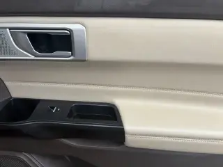 Ford Explorer 2020 AWD Platinum 4 puertas SUV